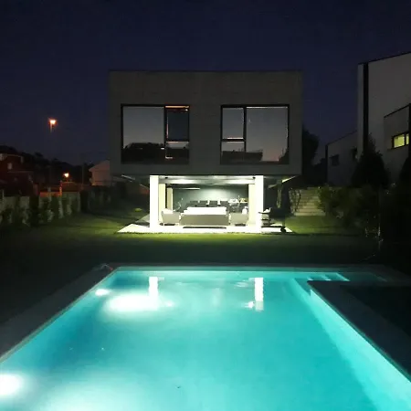 Paradise Villa *