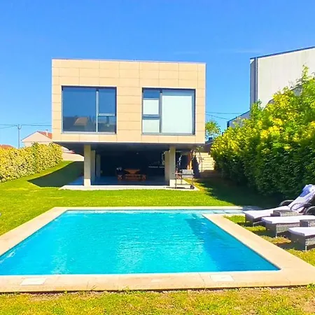 Villa Paradise *